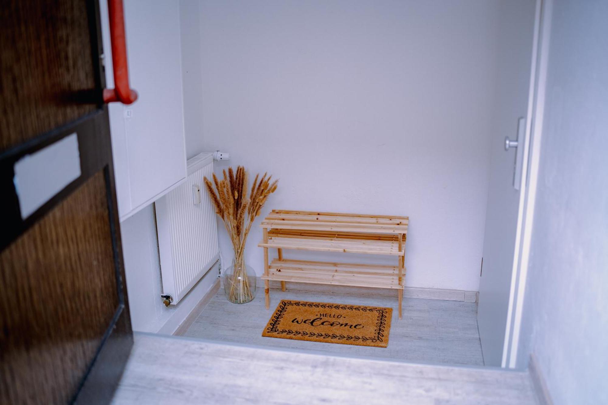 Schoenes Apartment In Der Altstadt , Kostenlose Parkplaetze In Der Naehe Emden Bagian luar foto