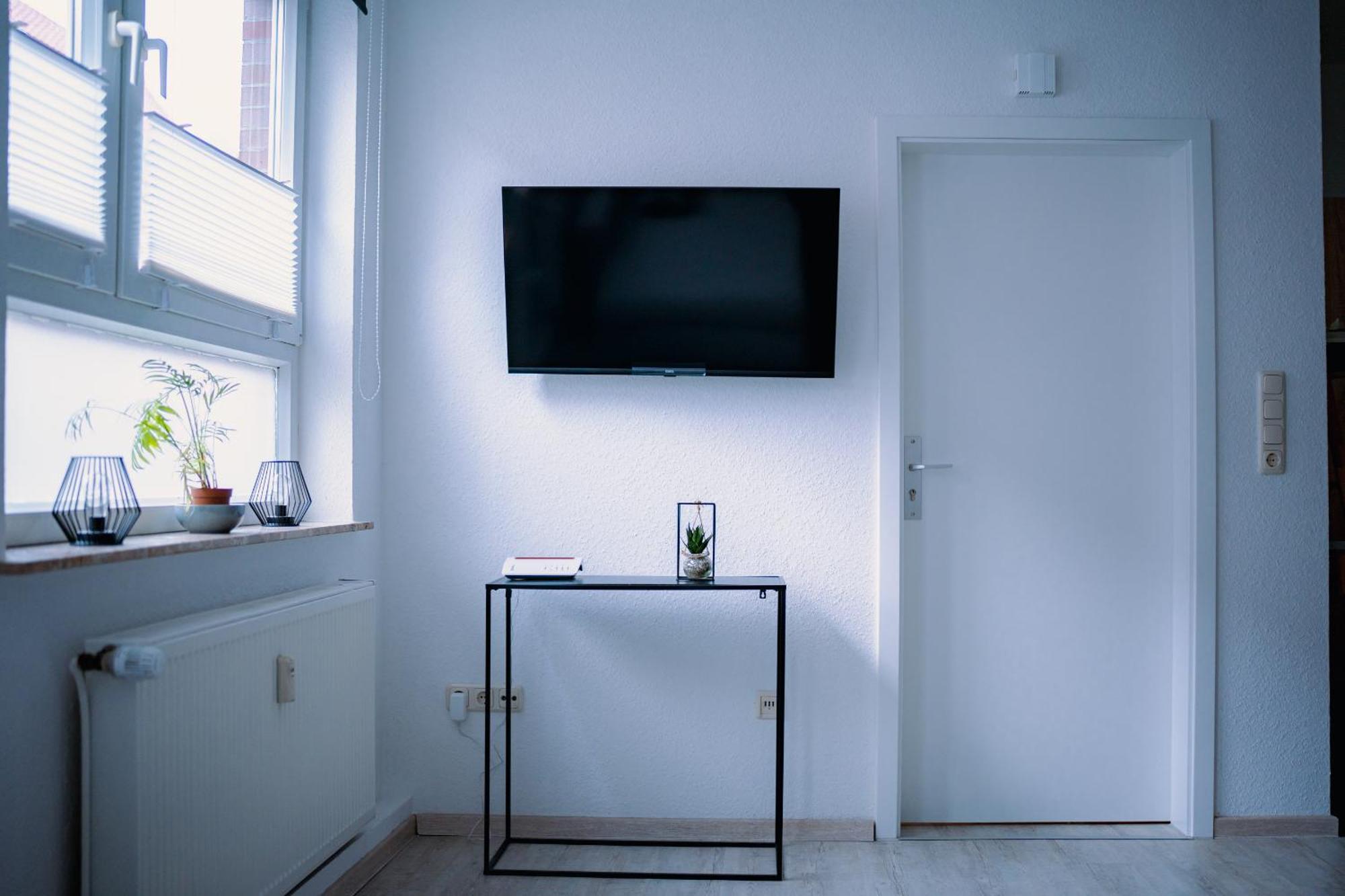 Schoenes Apartment In Der Altstadt , Kostenlose Parkplaetze In Der Naehe Emden Bagian luar foto