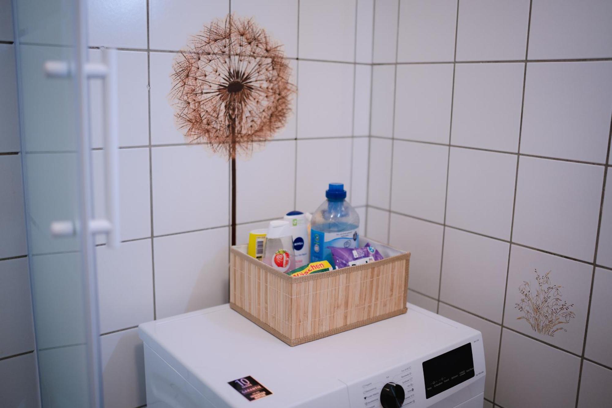 Schoenes Apartment In Der Altstadt , Kostenlose Parkplaetze In Der Naehe Emden Bagian luar foto