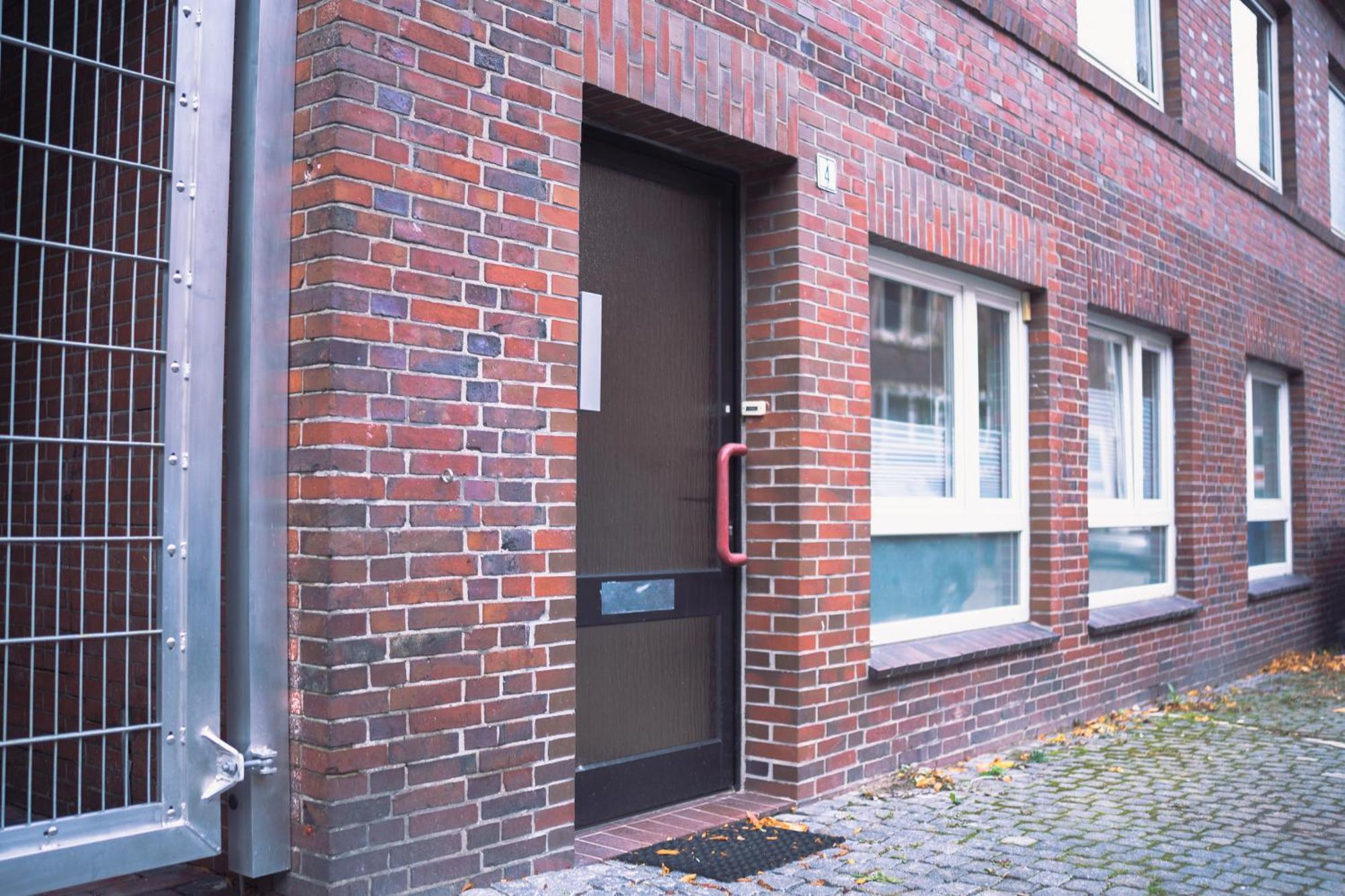 Schoenes Apartment In Der Altstadt , Kostenlose Parkplaetze In Der Naehe Emden Bagian luar foto